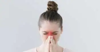 Порівняння ефективності промивання носа розчином хлорноватистої кислоти та фізіологічним розчином при алергічному риніті